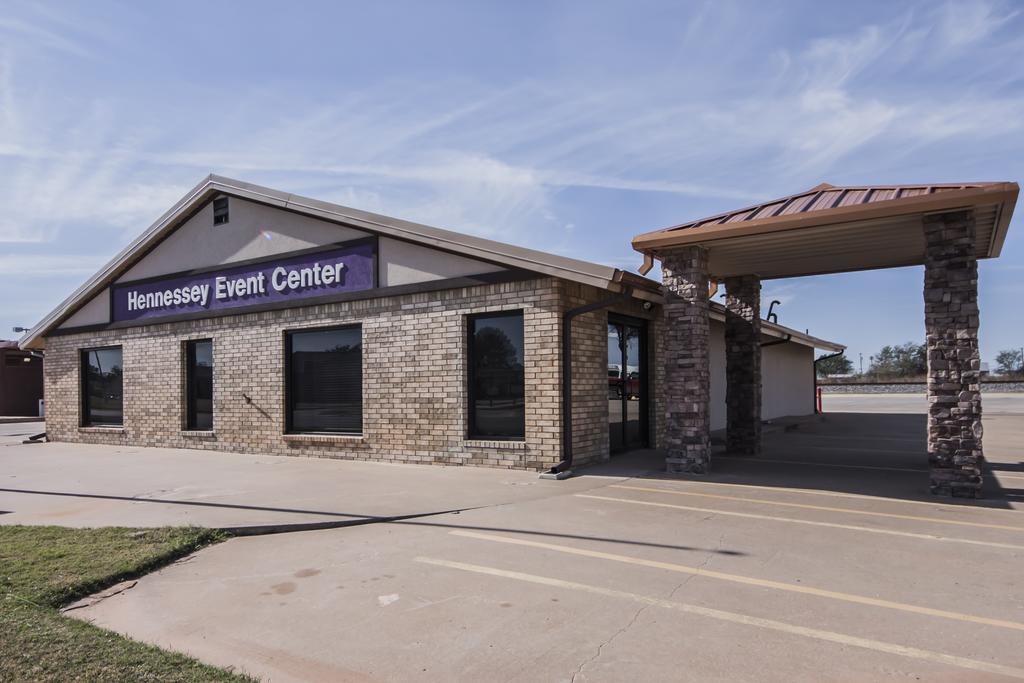 Sleep Inn & Suites Hennessey North Exterior photo